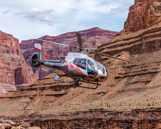 Maverick Helicopters: 12-min Grand Canyon Helicopter Tour Starting from Grand Canyon West