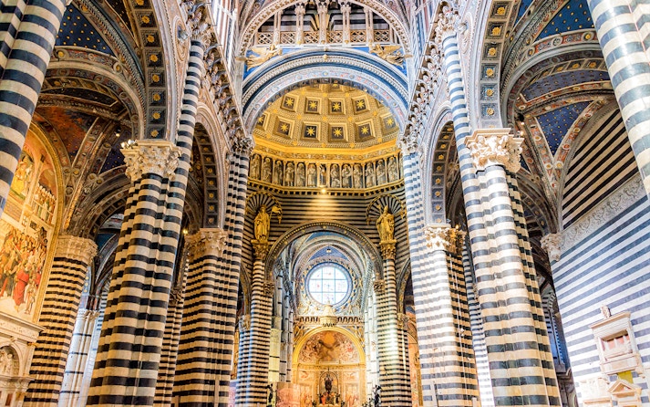 The nave of the Siena Cathedral