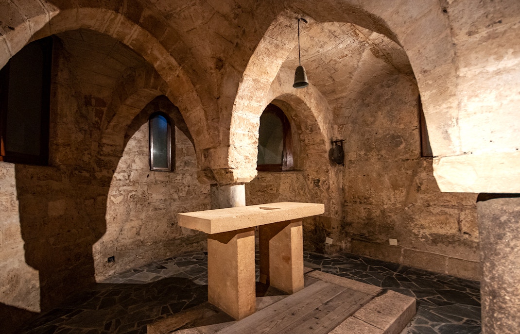 Ħal Saflieni Hypogeum underground chambers with ancient carvings, Malta.