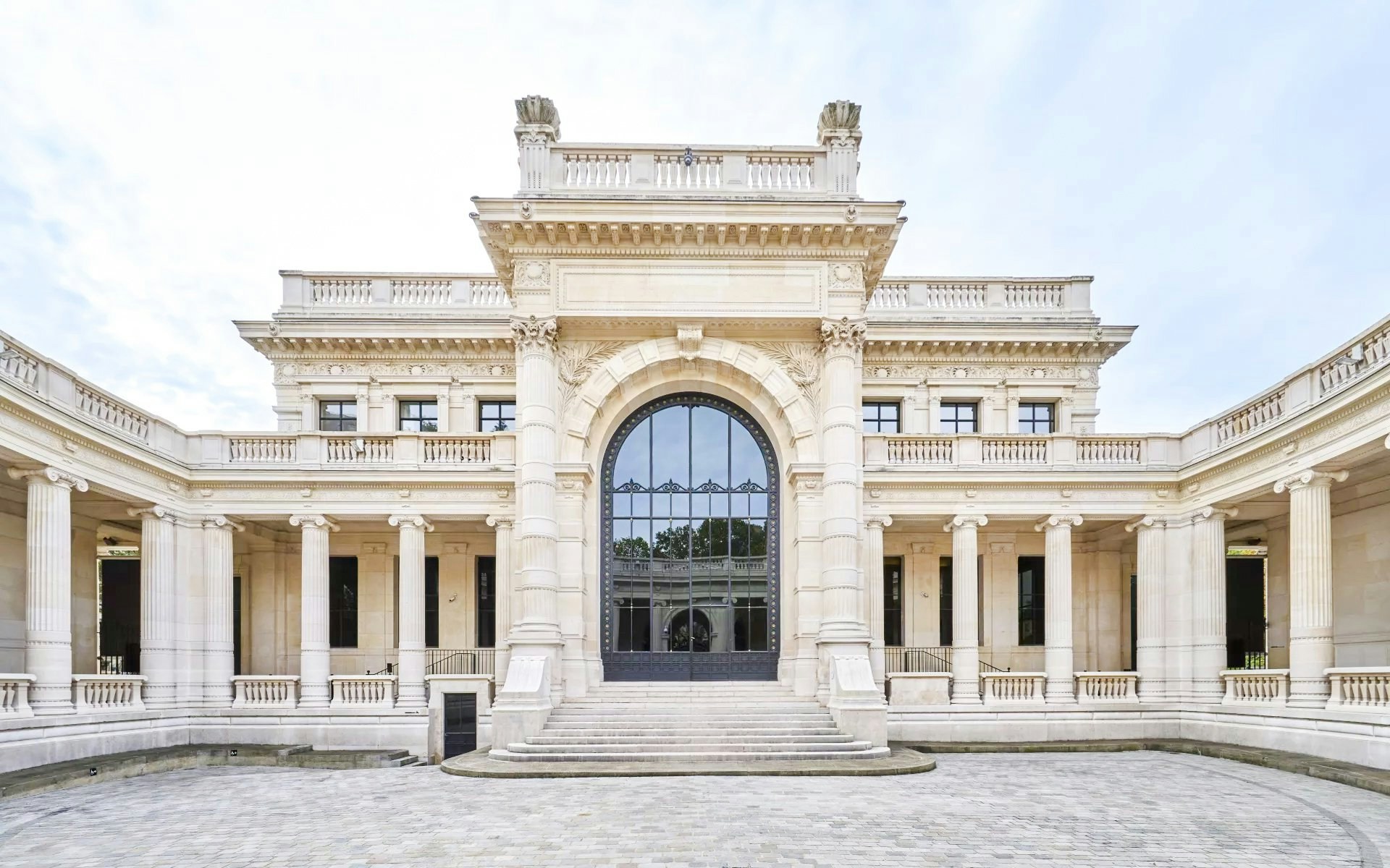 Palais Galliera entrance with neoclassical architecture in Paris, France.