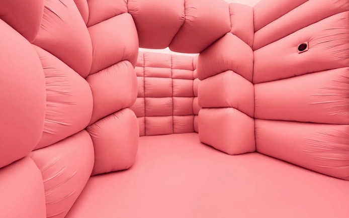 Padded pink room installation at Dreams by Andrés Reisinger, Moco Amsterdam.