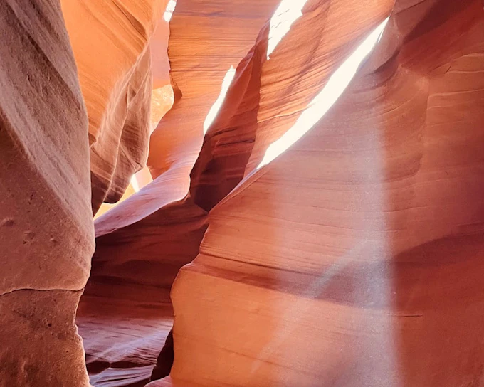 Page: Upper Antelope Canyon Guided Sightseers Tour