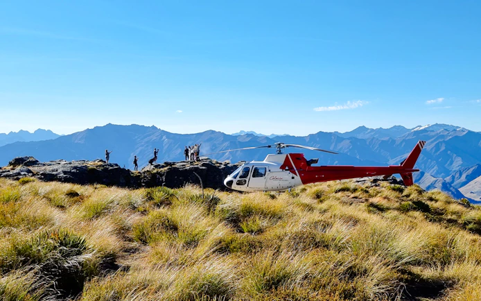 Queenstown 30-Minute Alpine Scenic Helicopter Flight with Alpine Landing via Skippers Canyon