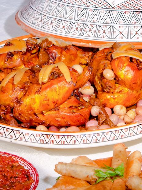Traditional Moroccan tagine with chicken and olives at Dar Essalam dinner show.