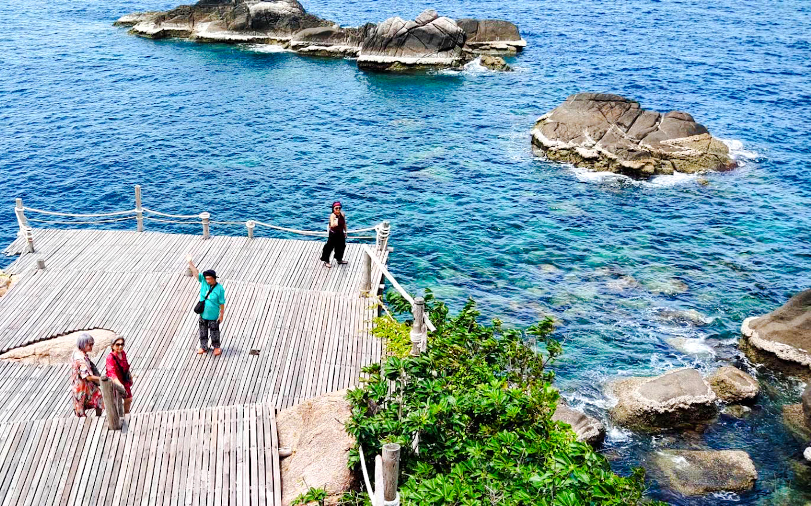 From Koh Tao: Private Car Sightseeing & Snorkeling Tour