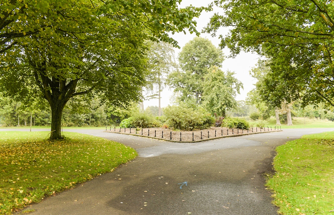 Ormeau Park Belfast with tree-lined paths.