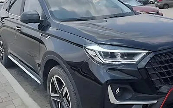Black SUV for Hurghada airport to hotel transfer with door-to-door service.