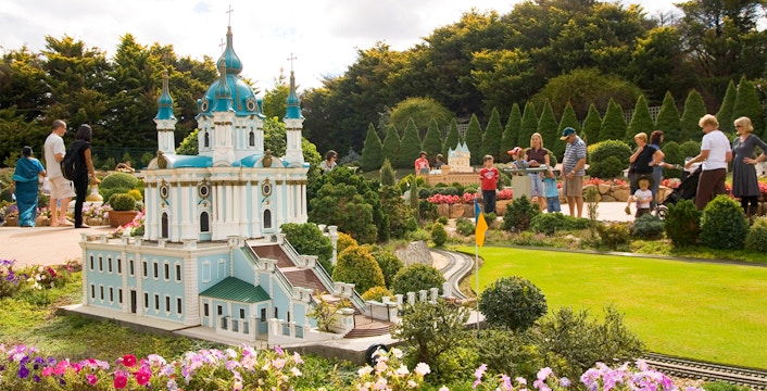 Tickets to Cockington Green Gardens