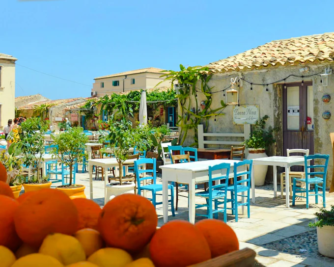 From Catania: Syracuse, Ortigia & Marzamemi Day Trip