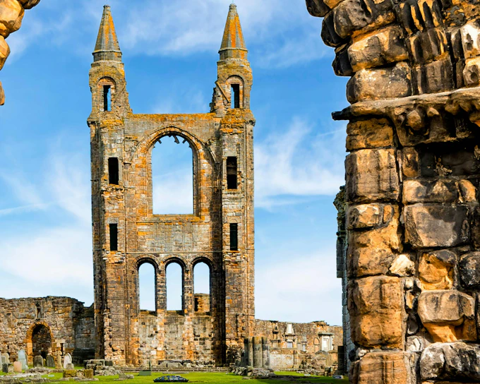 From Edinburgh: St Andrews, Outlander and Fishing Villages Full-Day Tour (Product 42407)