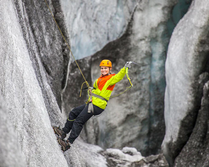Skaftafell: Moderate Glacier Hike & Ice Climbing