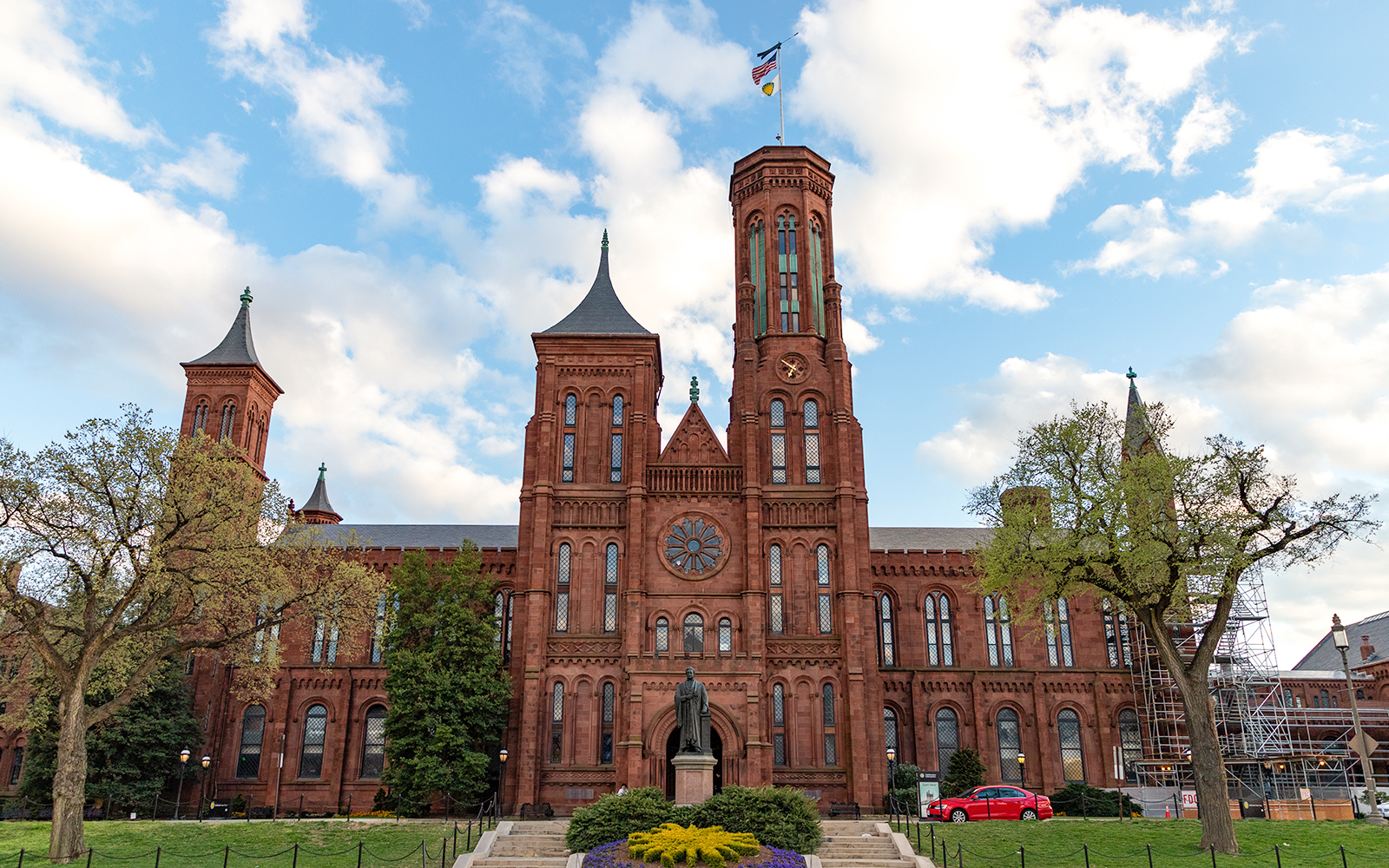 Gothic Revival architecture of The Smithsonian Castle