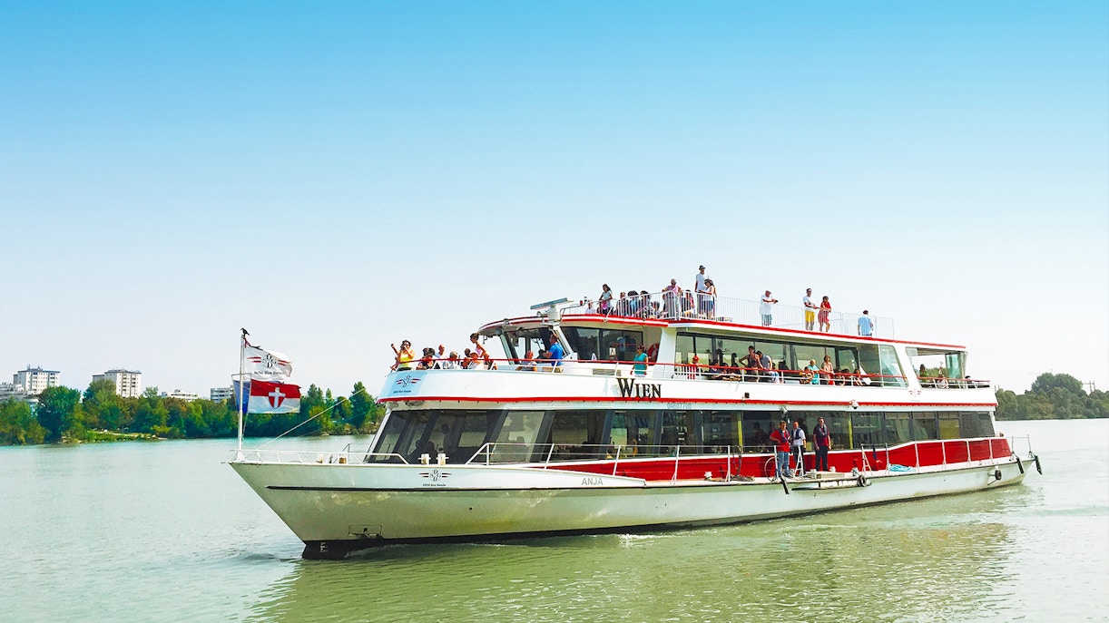Vienna sightseeing cruises