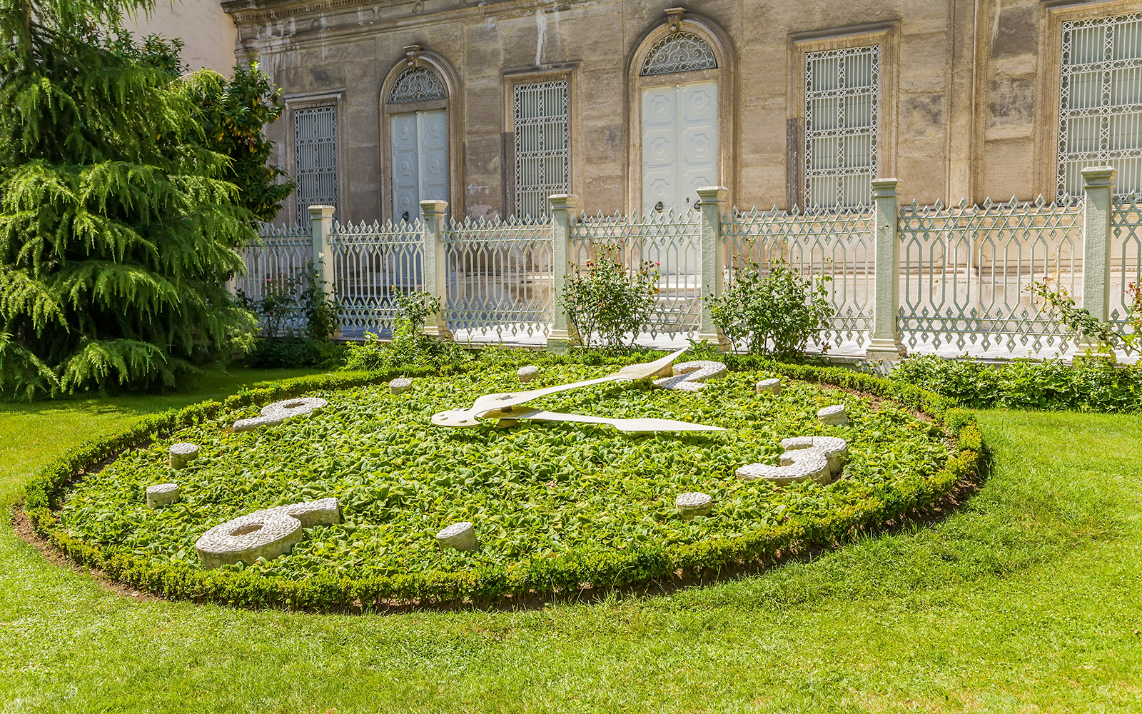 Dolmabahçe Palace Garden