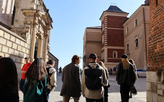 rundgang zur frauengeschichte auf dem wawel-hügel-4