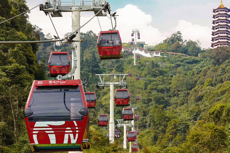 Awana Skyway cable car in Genting Highlands
