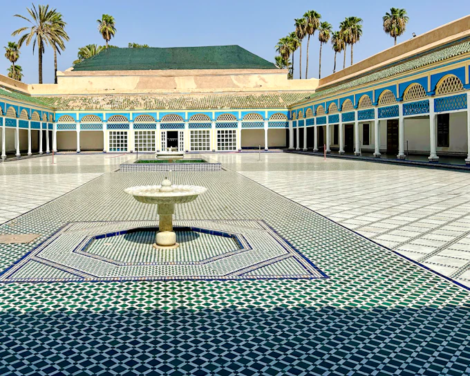 Bahia Palace, Saadian Tombs, Koutoubia and Souks Guided Tour