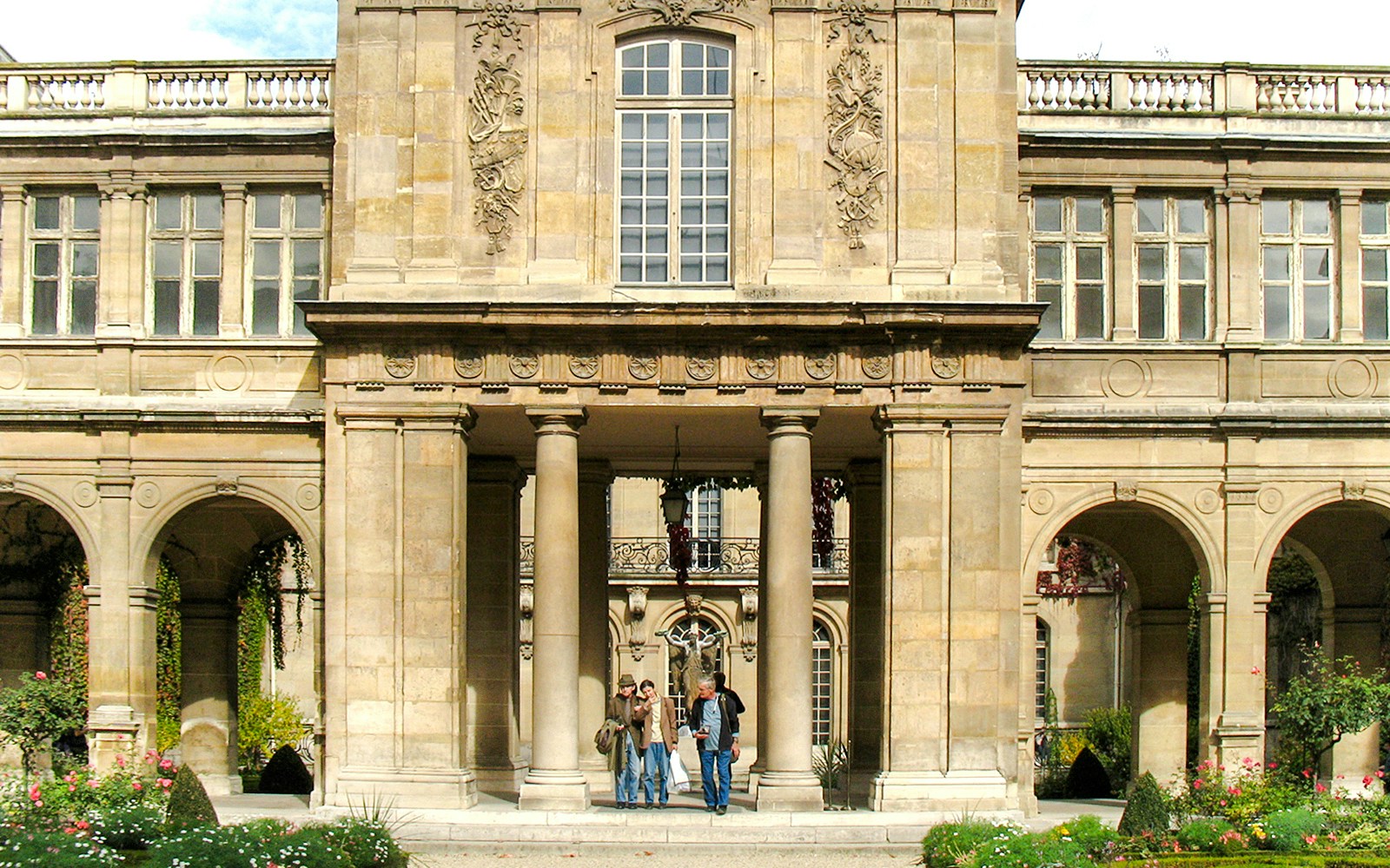Carnavalet Museum entrance with visitors, Paris.