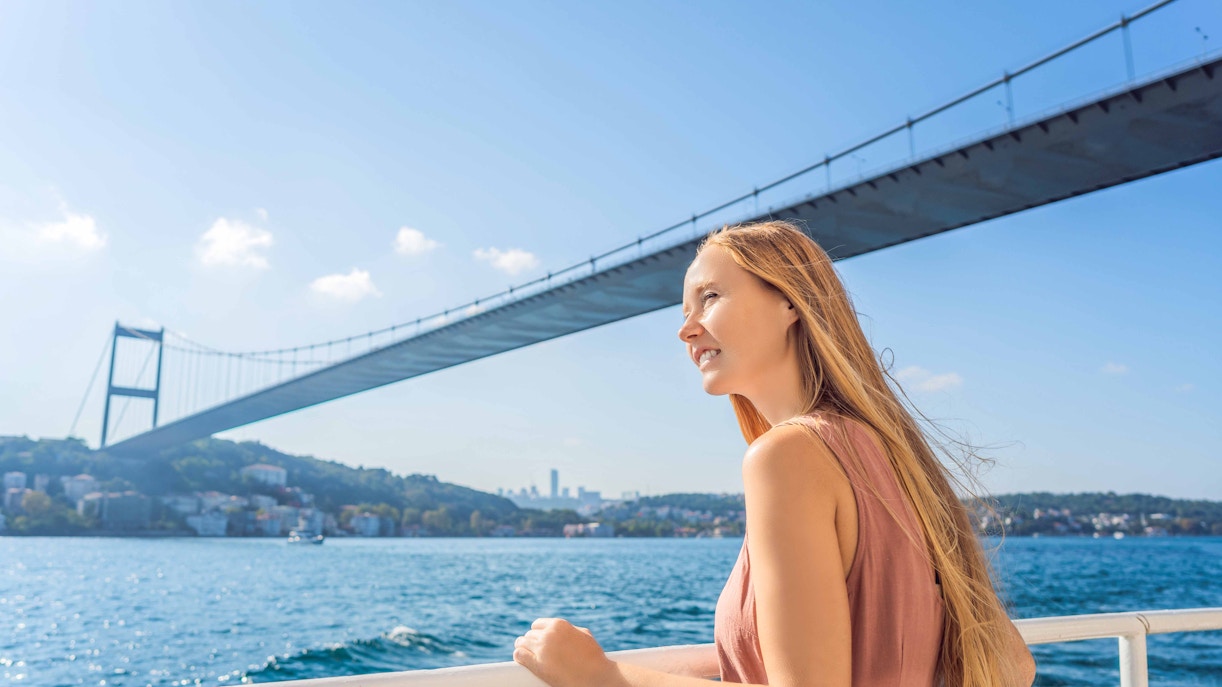 Bosphorus yacht tours