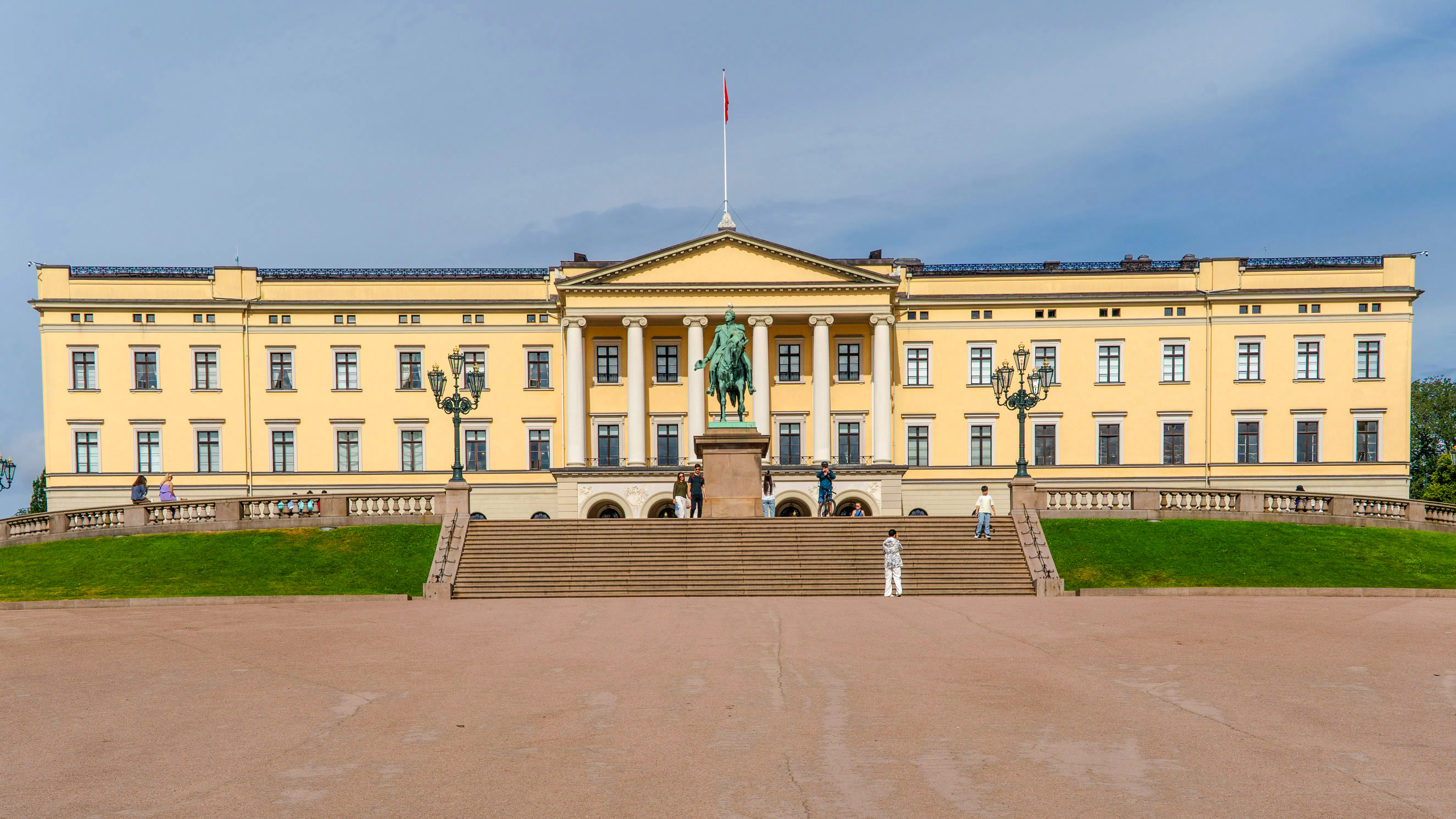 Royal Palace in Oslo with equestrian statue, part of Oslo Essential Highlights Tour.