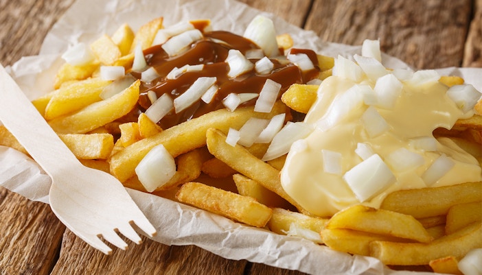 Dutch style fries with Patatje oorlog