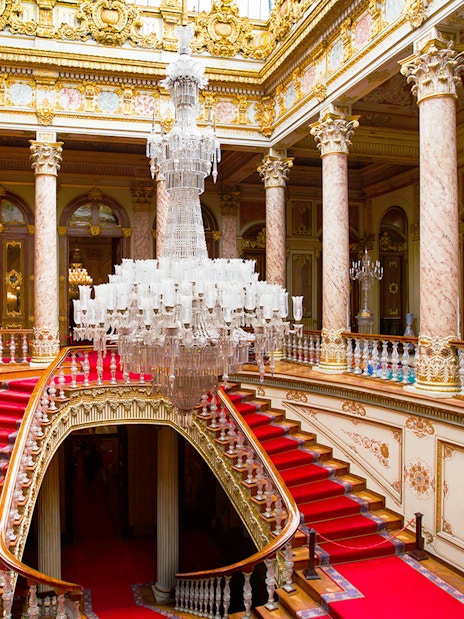 Crystal staircase and chandelier in the Ceremonial Hall, Dolmabahçe Palace, Istanbul.