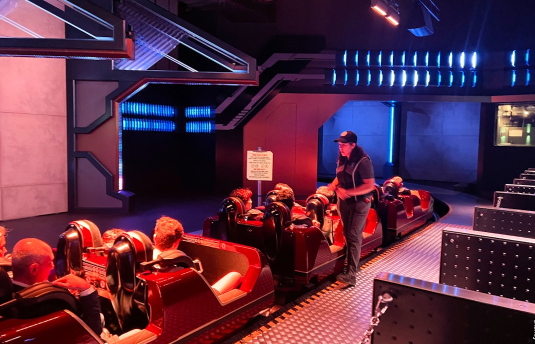 Avengers Assemble Flight Force ride at Disneyland Paris with Iron Man and Captain Marvel.