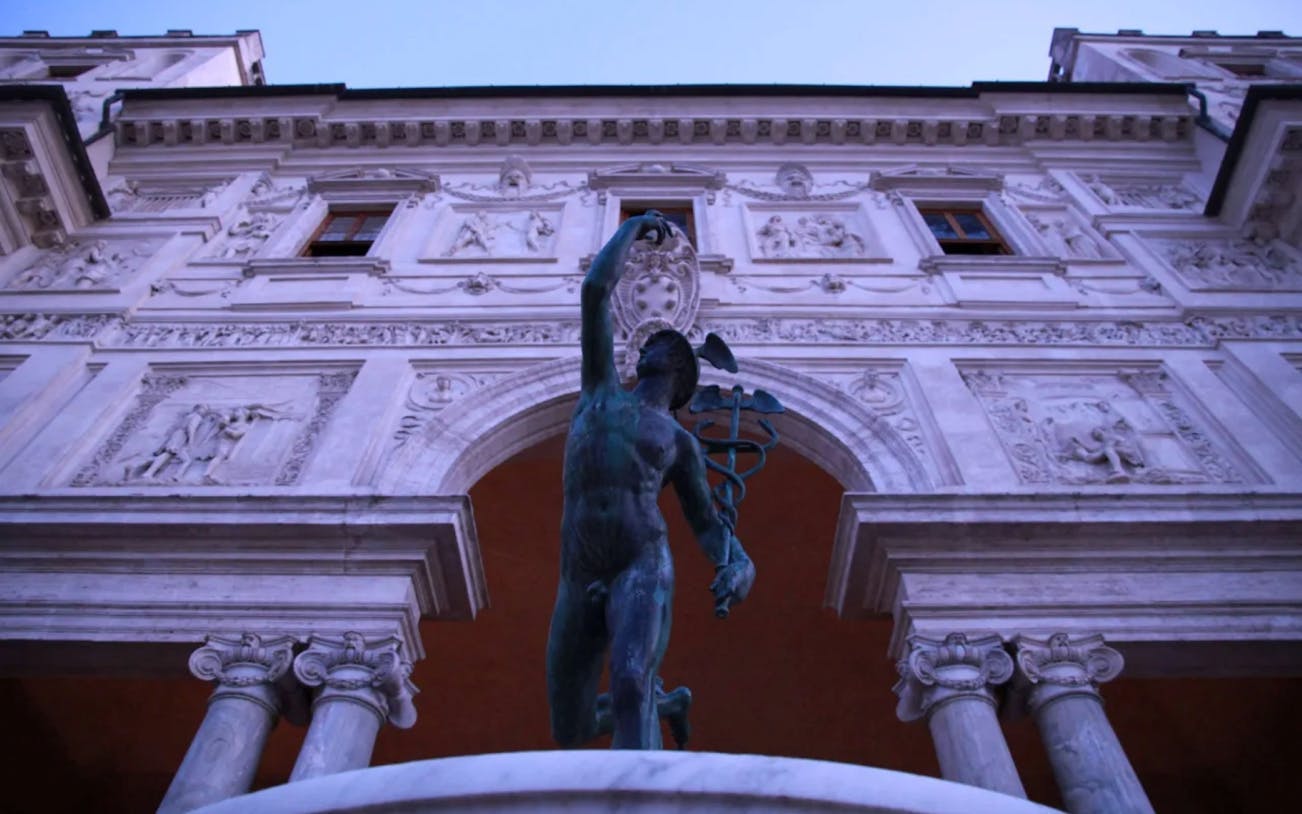 geführte tour durch die villa medici und die französische kunstschule-3