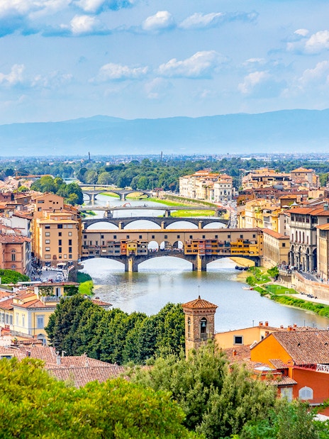 Florence cityscape with Ponte Vecchio and Arno River, Italy day trip.