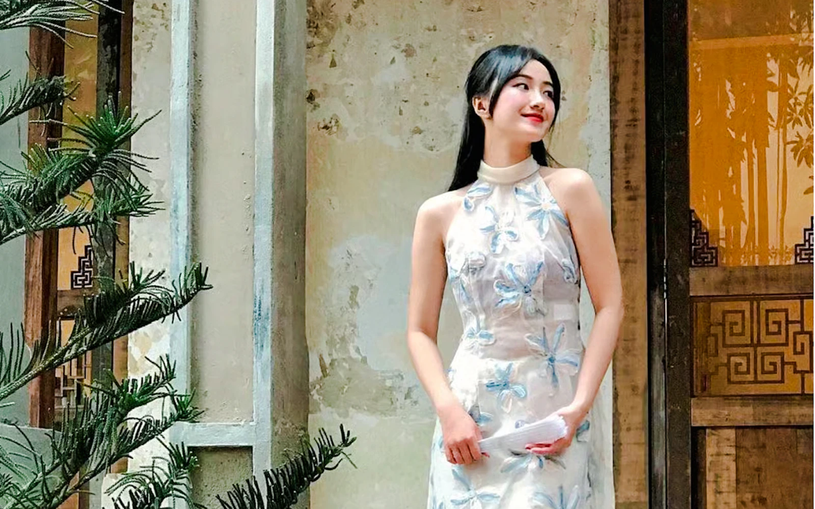 Ho Chi Minh City Ao Dai Rental & Café Photo Experience (Product 52941)