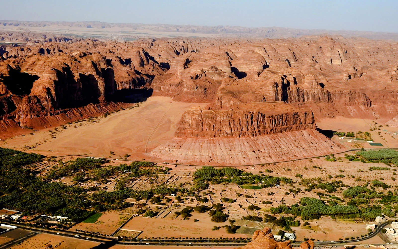 AlUla Private Old Town, Oasis & Harrat Viewpoint Sunset Tour with Transfers Image 12