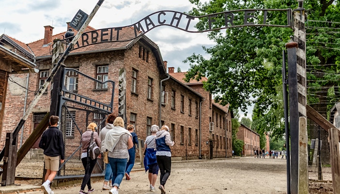 Auschwitz guided tours