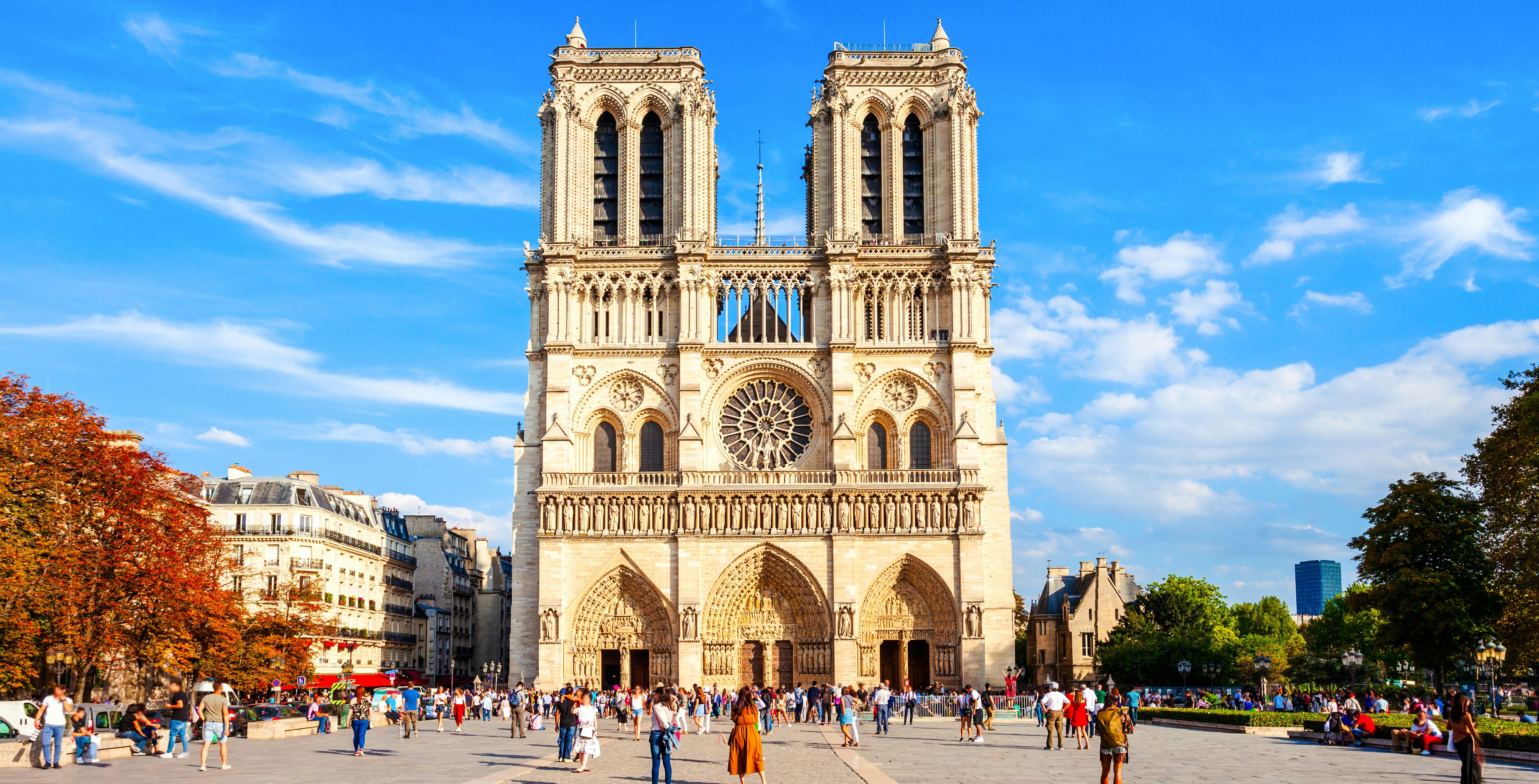 Notre-Dame west facade and parvis