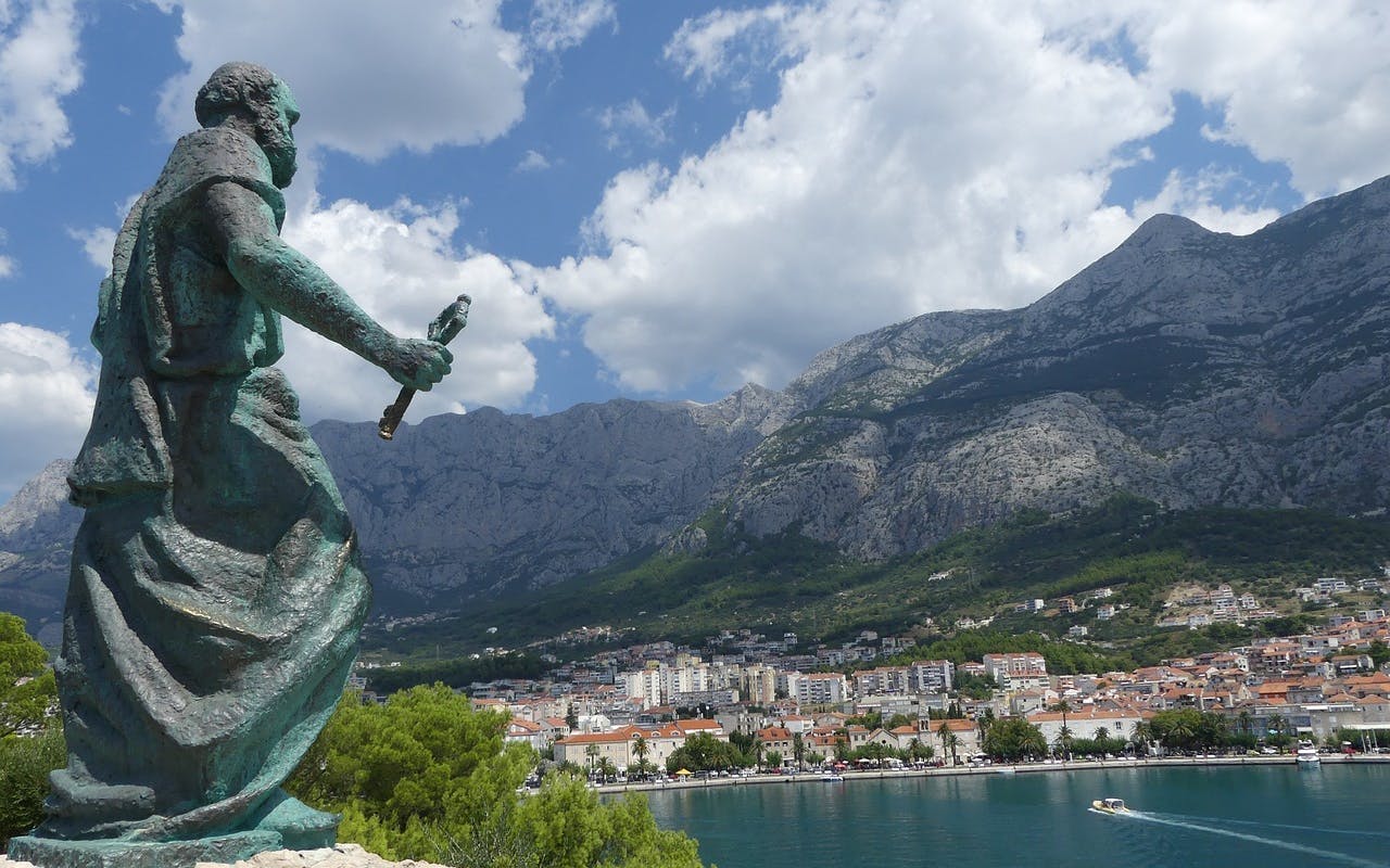 fra split: skywalk biokovo-tur uden at skulle stå i køen med guidet tur i makarska og transport-1