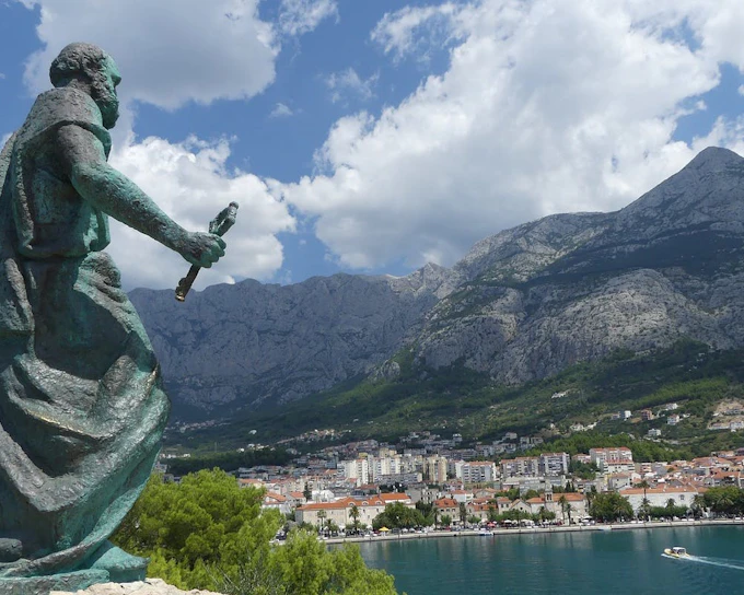 From Split: Skywalk Biokovo Skip-the-Line Tour with Makarska Guided Walk and Transfers