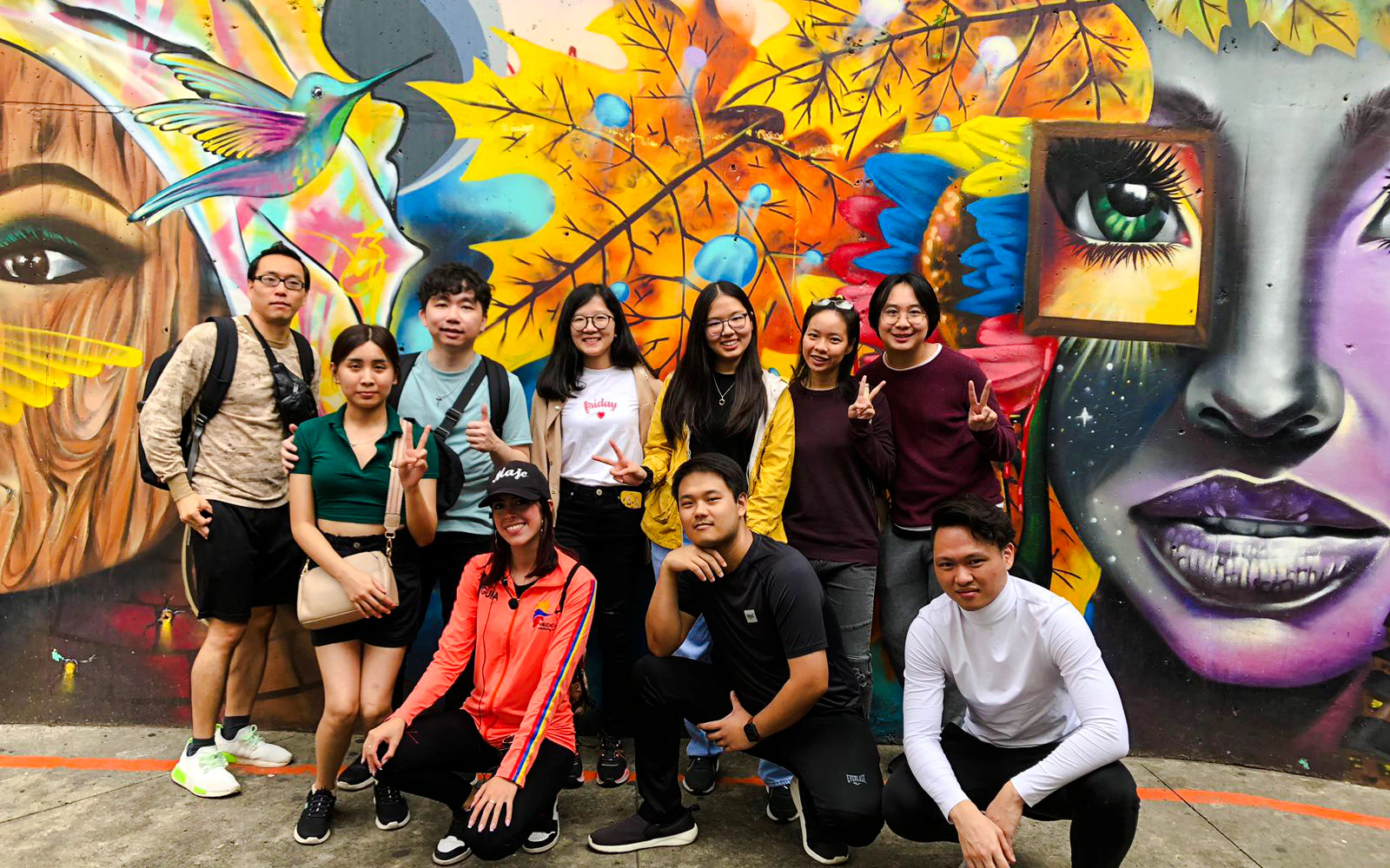 Medellín Comuna 13 Graffiti Walking Tour with Local Tastings (Product 53102)