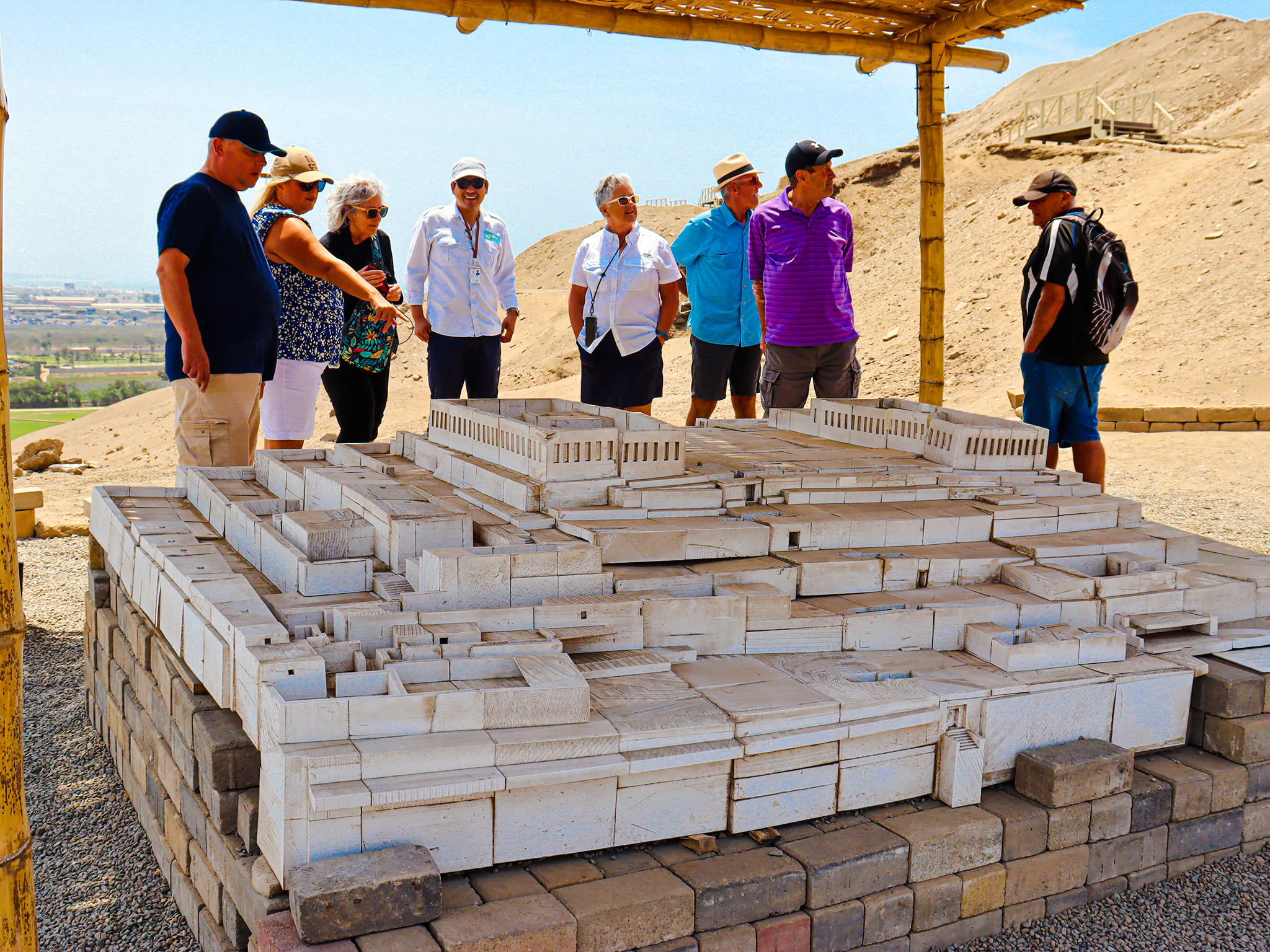 lima: tour guiado a pachacamac, ao centro histórico e às catacumbas de são francisco, com almoço-1