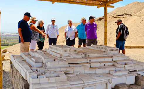 lima: tour guiado a pachacamac, ao centro histórico e às catacumbas de são francisco, com almoço-1