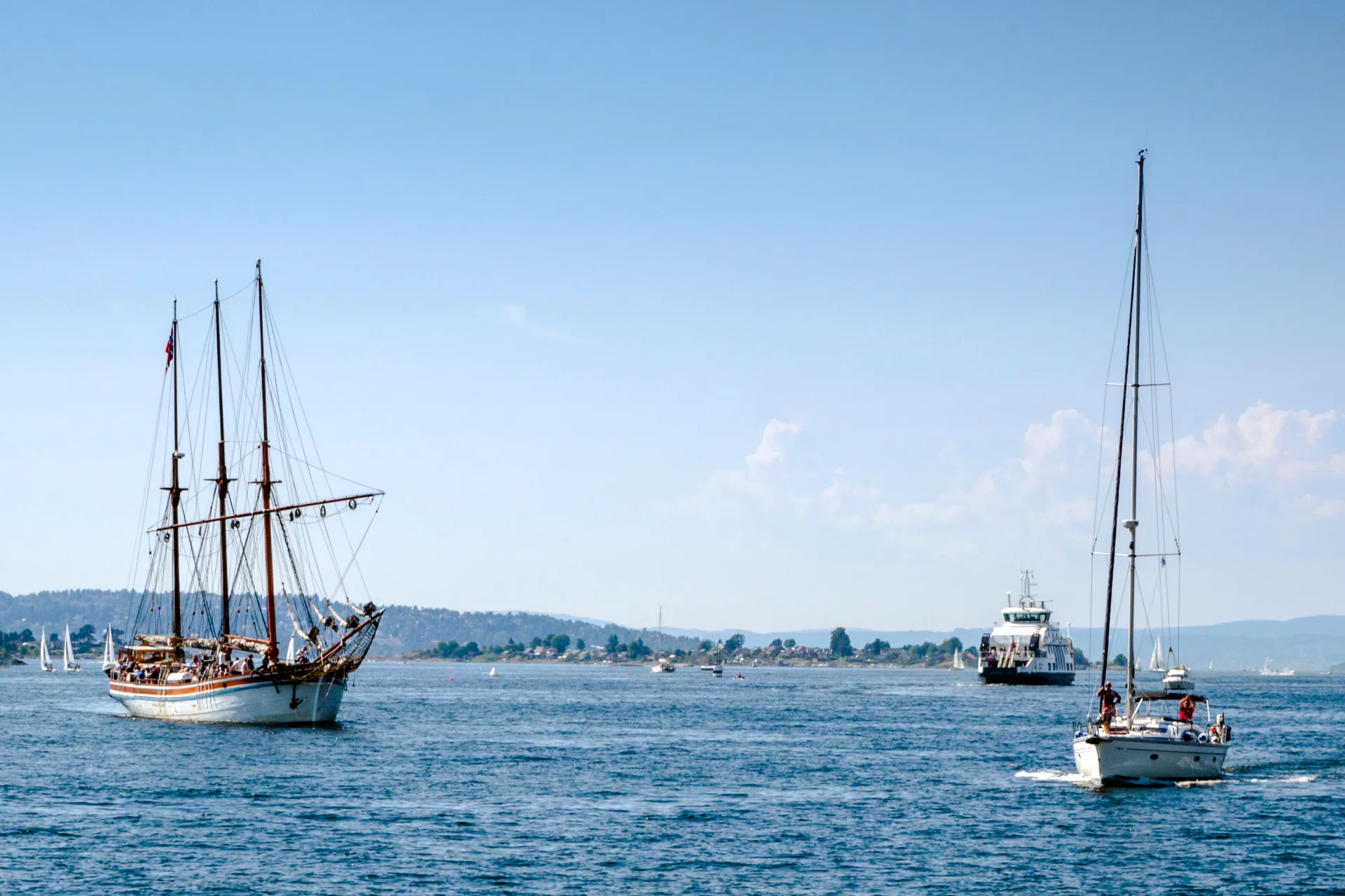 Oslo Old Town Private Walking Tour and Fjord Cruise Tickets