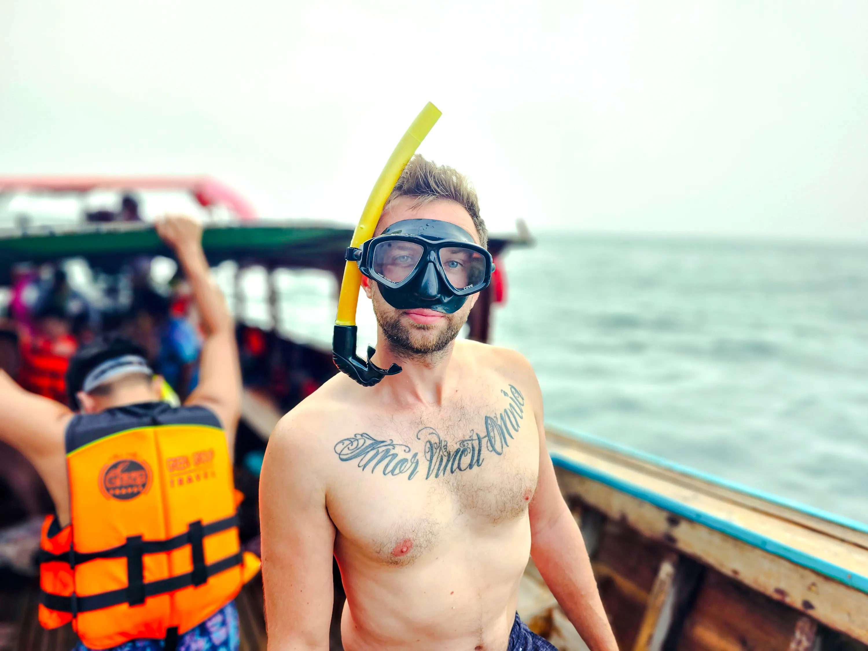 From Koh Lanta: 4 Islands Longtail Boat Tour with Emerald Cave