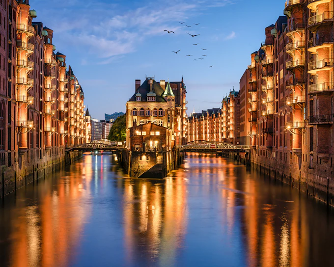 Hamburg Evening Lights Speicherstadt & Harbor Cruise