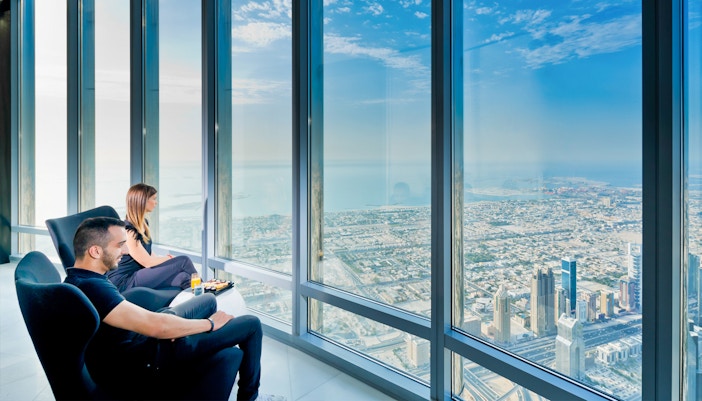 burj khalifa at the top