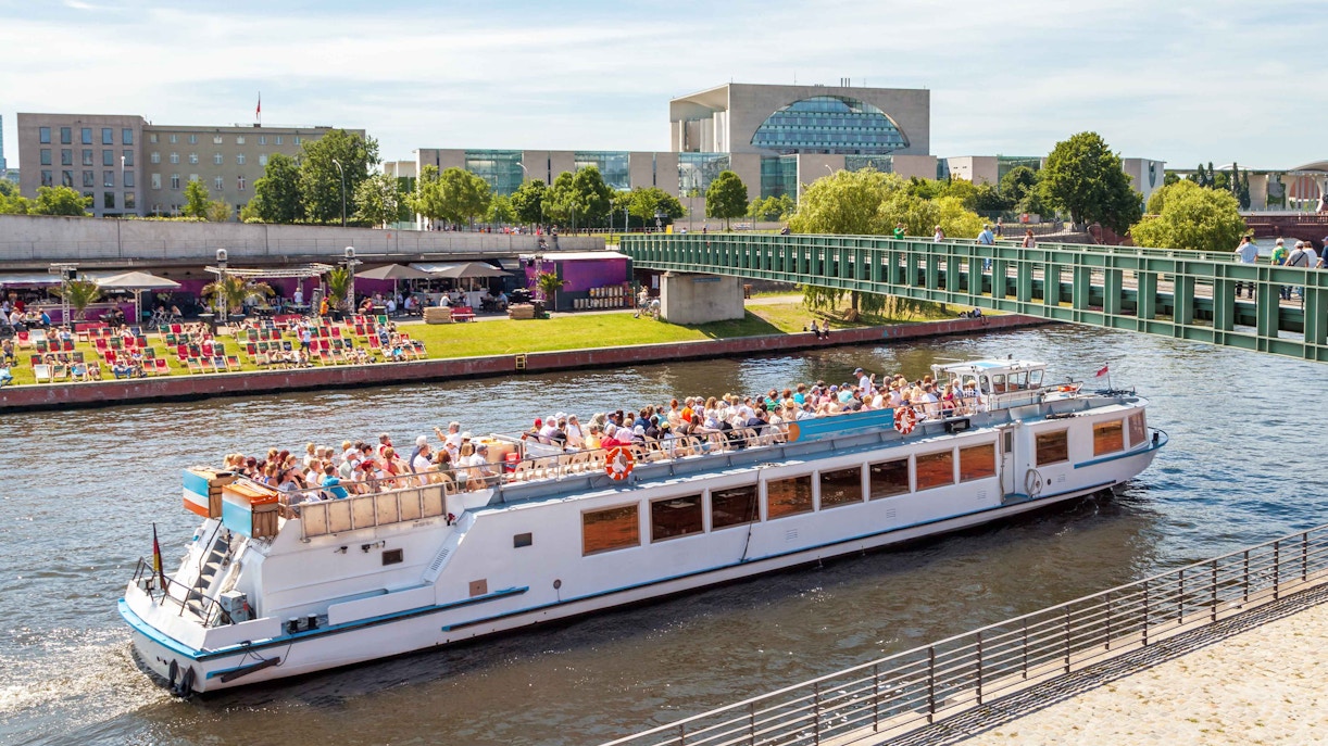 Facilities available on Berlin boat tours