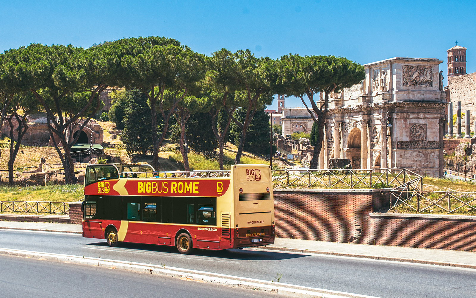 Hop on Hop off Rome: Why Choose Headout?