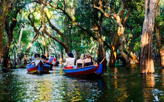 tonle sap lake sunset boat tour with kampong phluk floating village visit-1