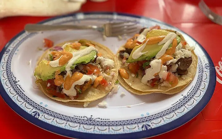 Puerto Morelos: Beachside Tacos & Town Tour with Tequila Tasting