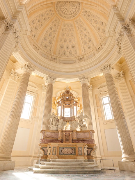 kombi: turin hop-on hop-off bus-tour + venaria reale skip-the-line tickets-5