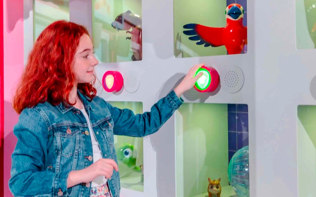 Guest interacting with a game at Nickelodeon Play City, Istanbul.