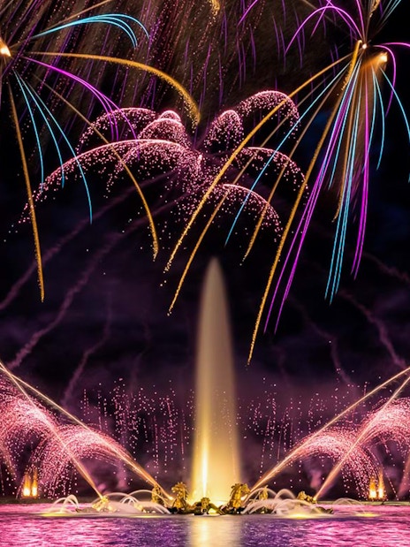 Fireworks and fountains at Palace of Versailles Night Fountain Show.