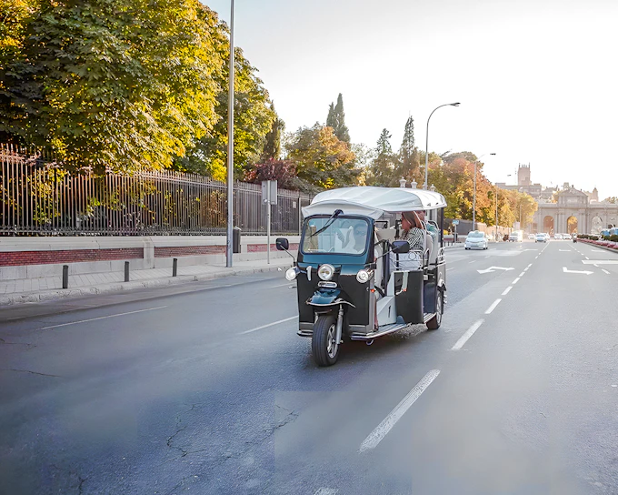 3-hour Expert Madrid Tuk-Tuk Tour